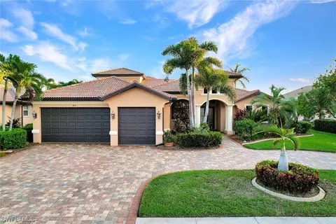 1814 Harbour Cir, Cape Coral, FL 33914