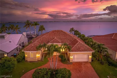 2444 SE 28th St, Cape Coral, FL 33904