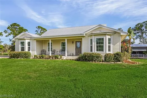 1561 Ivan Blvd, Labelle, FL 33935