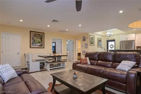 315 Riverview Dr, Labelle, FL 33935 photo 4