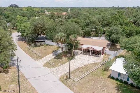 315 Riverview Dr, Labelle, FL 33935