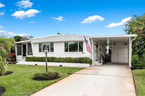 40 Le Mans Dr, Naples, FL 34112