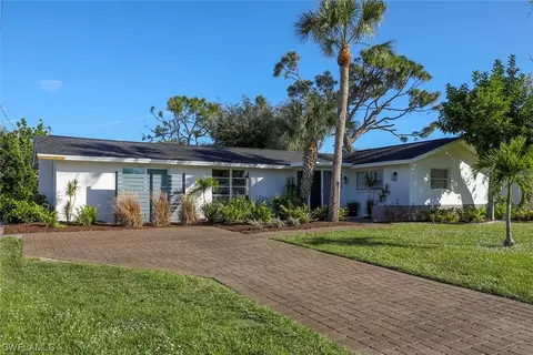 1017 El Rio Ave, Fort Myers, FL 33919