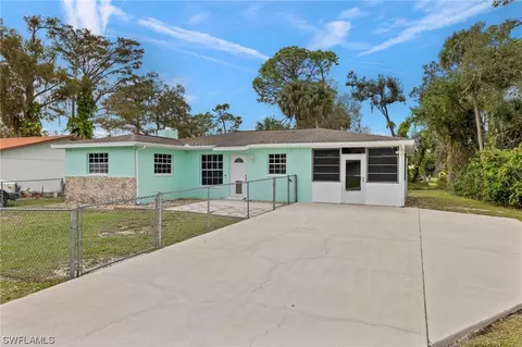 2319 Parkview Dr, Fort Myers, FL 33905