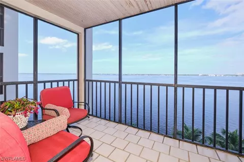 1901 Clifford St #801, Fort Myers, FL 33901