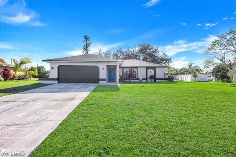 322 SE 10th Ter, Cape Coral, FL 33990