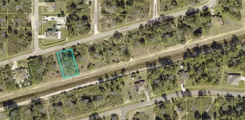 2705 Darlene Pl, Lehigh Acres, FL 33971