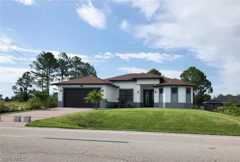 4020 8th St SW, Lehigh Acres, FL 33976