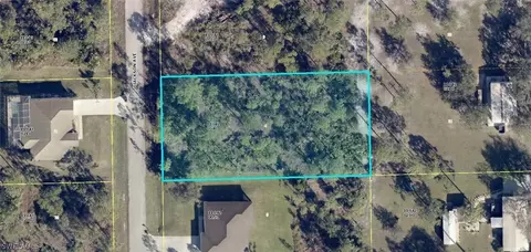 2316 Jackson Ave, Alva, FL 33920