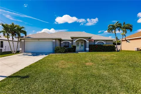 2516 SW 22nd Pl, Cape Coral, FL 33914