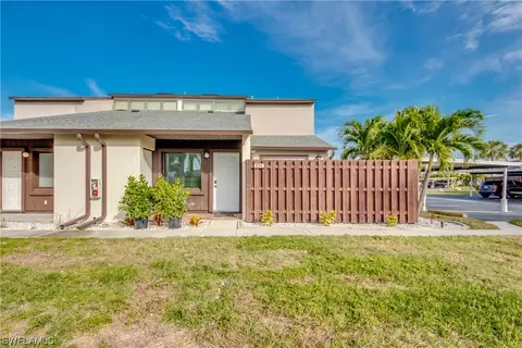 8991 Somerset Blvd, Fort Myers, FL 33919