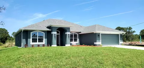3012 37th St W, Lehigh Acres, FL 33971