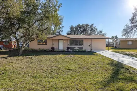 702 Alcala Ave, Lehigh Acres, FL 33936