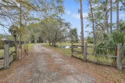 7270 Eastwood Acres Rd, Fort Myers, FL 33905