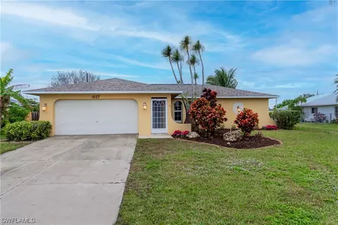 617 SW Santa Barbara Pl, Cape Coral, FL 33991