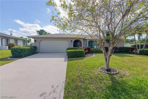 920 SE 30th St, Cape Coral, FL 33904