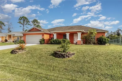 1100 Alaska Ave, Lehigh Acres, FL 33971