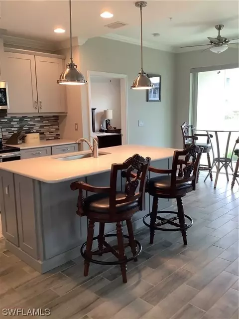 6934 Avalon Cir #404, Naples, FL 34112