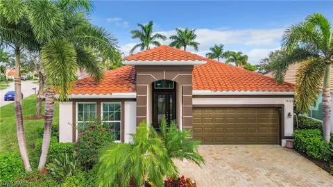 19705 Tesoro Way N, Fort Myers, FL 33967