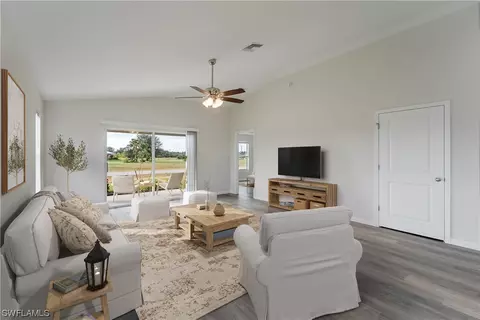 9043 E Broad Cir, Labelle, FL 33935 photo 8