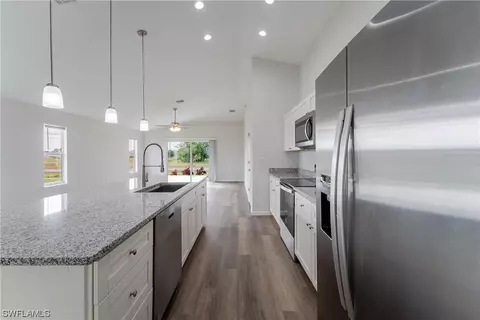 9043 E Broad Cir, Labelle, FL 33935 photo 15
