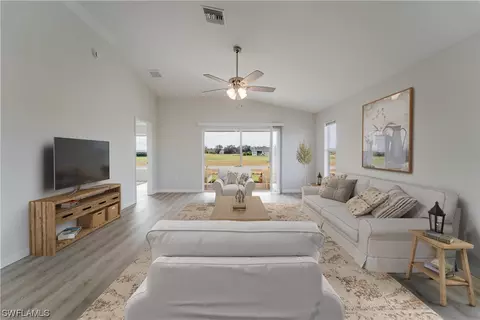 9045 E Broad Cir, Labelle, FL 33935 photo 6