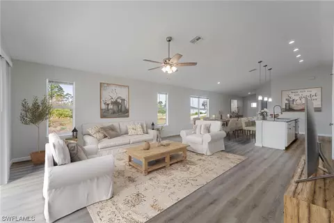 9045 E Broad Cir, Labelle, FL 33935 photo 3