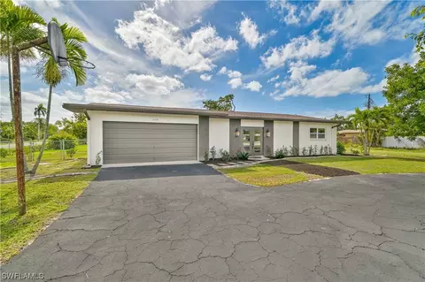 2126 Woodland Blvd, Fort Myers, FL 33907