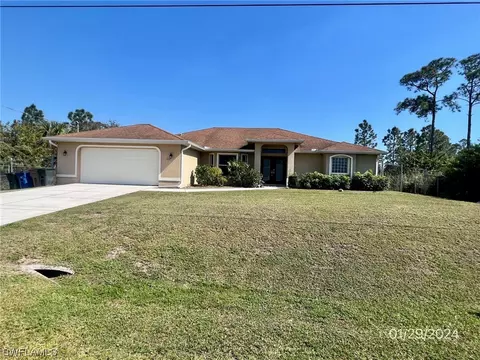 912 Plumosa Ave, Lehigh Acres, FL 33972