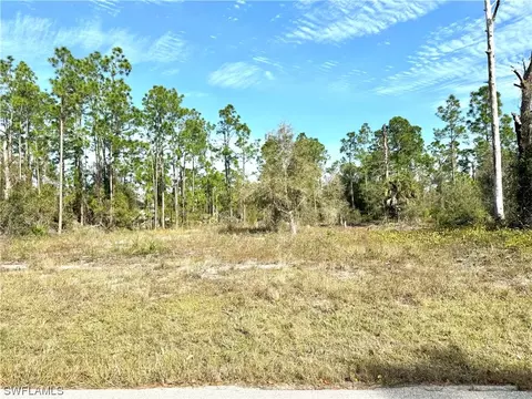 943 E Belmont St, Lehigh Acres, FL 33974