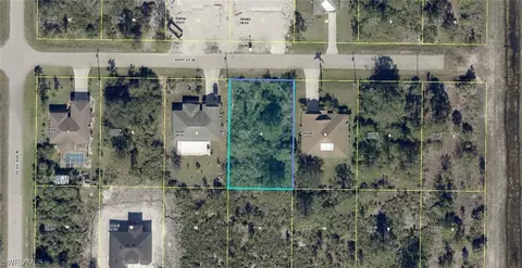 3107 44th St W, Lehigh Acres, FL 33971