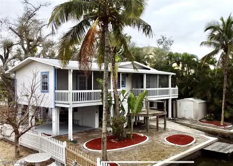 240 Dundee Rd, Fort Myers Beach, FL 33931