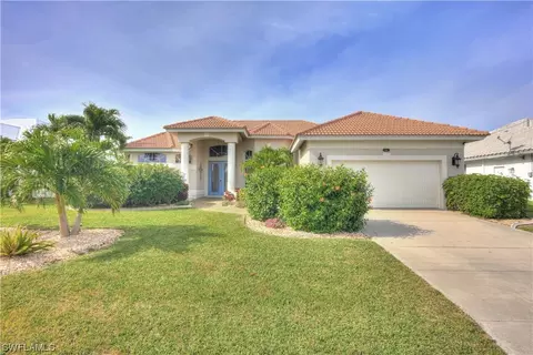 2640 SE 19th Pl, Cape Coral, FL 33904