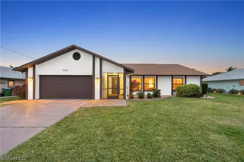 2260 SE 27th Ter, Cape Coral, FL 33904