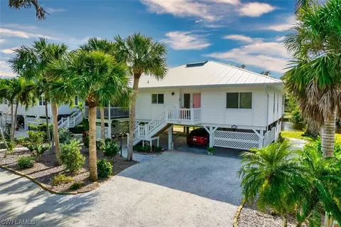 2166 Egret Cir, Sanibel, FL 33957