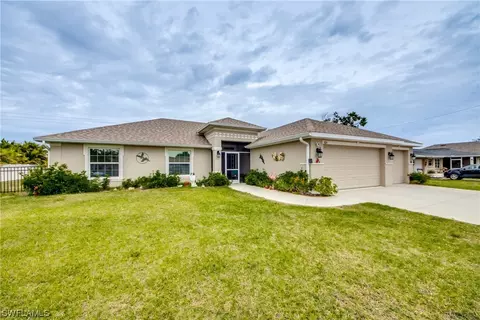 925 SE 26th Ter, Cape Coral, FL 33904