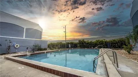 4513 SW 8th Ct #118, Cape Coral, FL 33914