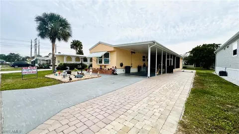 11920 Yellowstone Dr, Bonita Springs, FL 34135