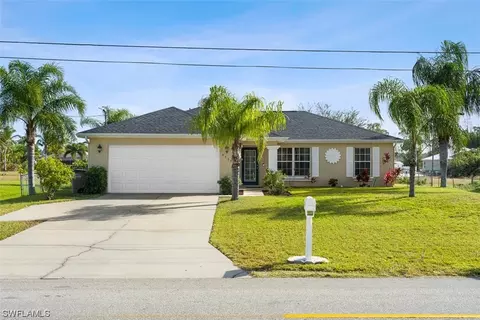 3573 Andalusia Blvd, Cape Coral, FL 33909