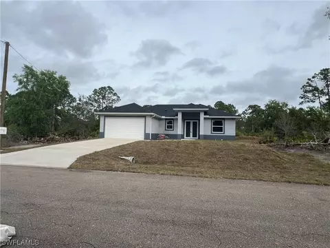3121 39th St SW, Lehigh Acres, FL 33976