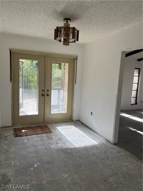 15168 Bahia Ct, Fort Myers, FL 33908