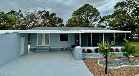362 Middlecoff Ct, North Fort Myers, FL 33903