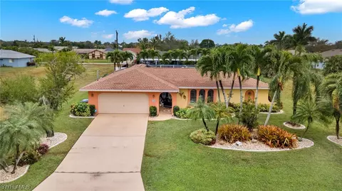 538 Retunda Pkwy W, Cape Coral, FL 33904