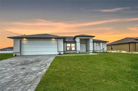 2240 NW 7th Pl, Cape Coral, FL 33993