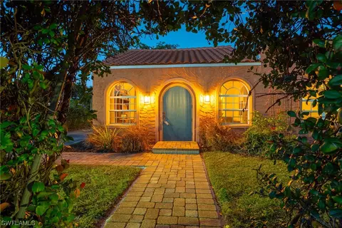 1523 Cordova Ave, Fort Myers, FL 33901