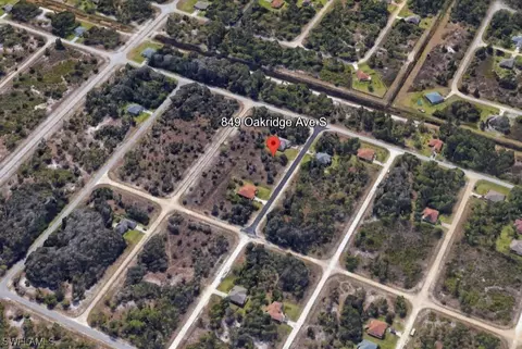 849 Oakridge Ave S, Lehigh Acres, FL 33974