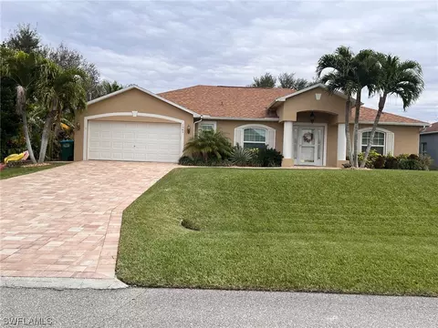 1505 NE 18th Pl, Cape Coral, FL 33909