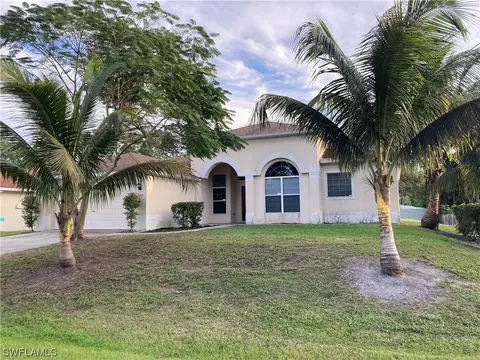 3307 24th St W, Lehigh Acres, FL 33971