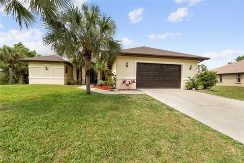 719 Eighth Ave, Lehigh Acres, FL 33972