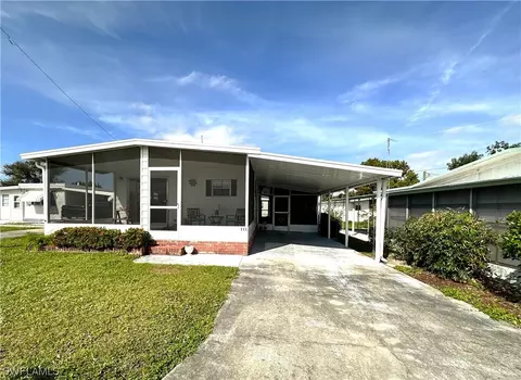 111 Gaslight Ave, North Fort Myers, FL 33917